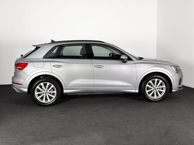 Audi Q3 Sport 35 Tdi 150ch Virtual Cockpit Sieges Gps Camera Attelage Regul Full Led s-Tronic