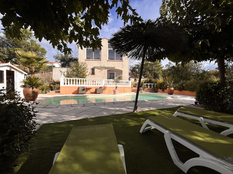 Villa - 180 m² - 7 pièces