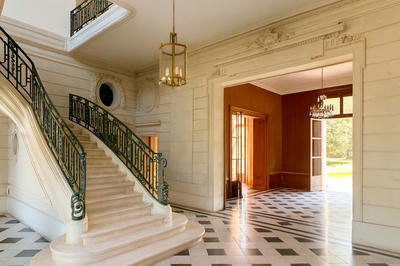 Appartement - 630 m² - 9 pièces