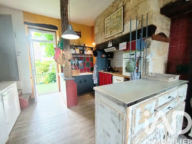 Maison - 210 m² - 6 pièces