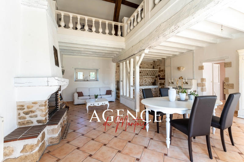 Maison - 189 m² - 5 pièces