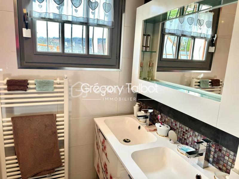 Pavillon - 131 m² - 6 pièces