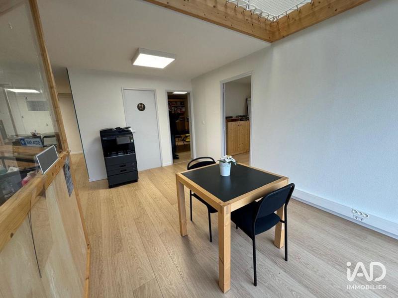 Local commercial - 127 m²