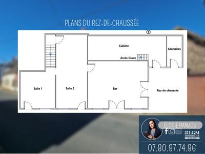 Maison - 210 m² - 10 pièces