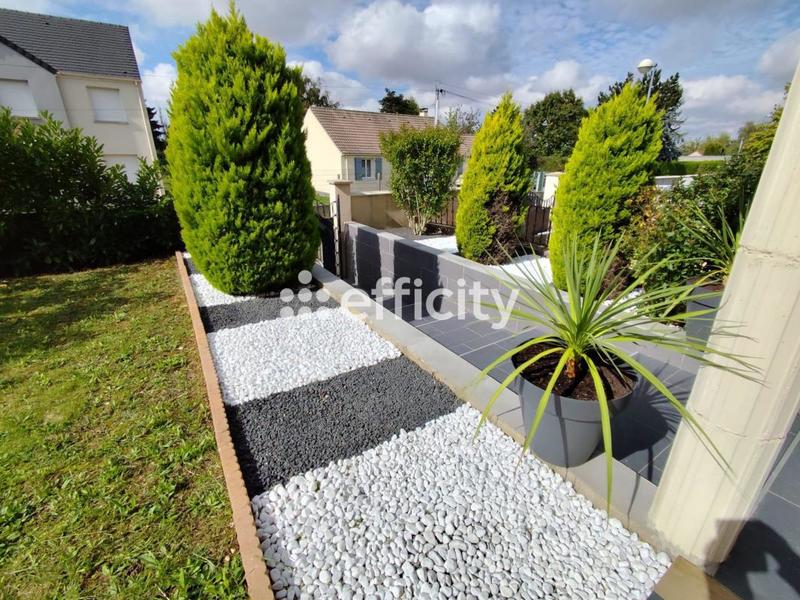 Maison traditionnelle - 221 m² - 5 pièces