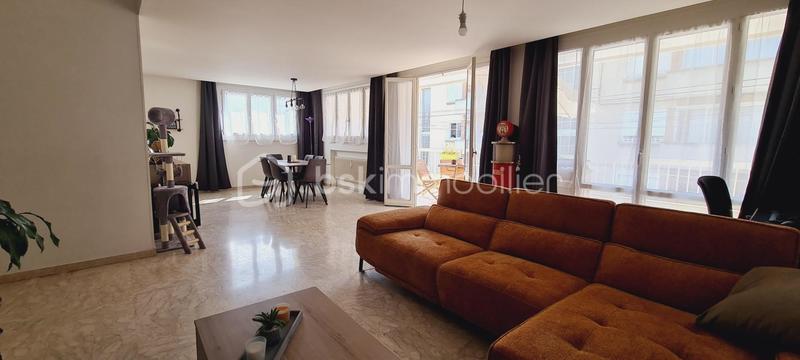 Appartement - 113 m² - 6 pièces
