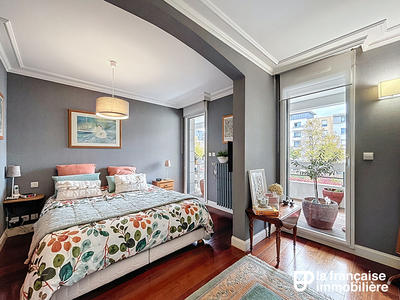 Appartement - 86 m² - 4 pièces