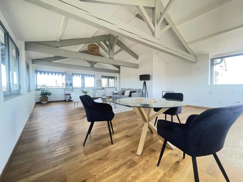 Appartement - 95 m² - 4 pièces