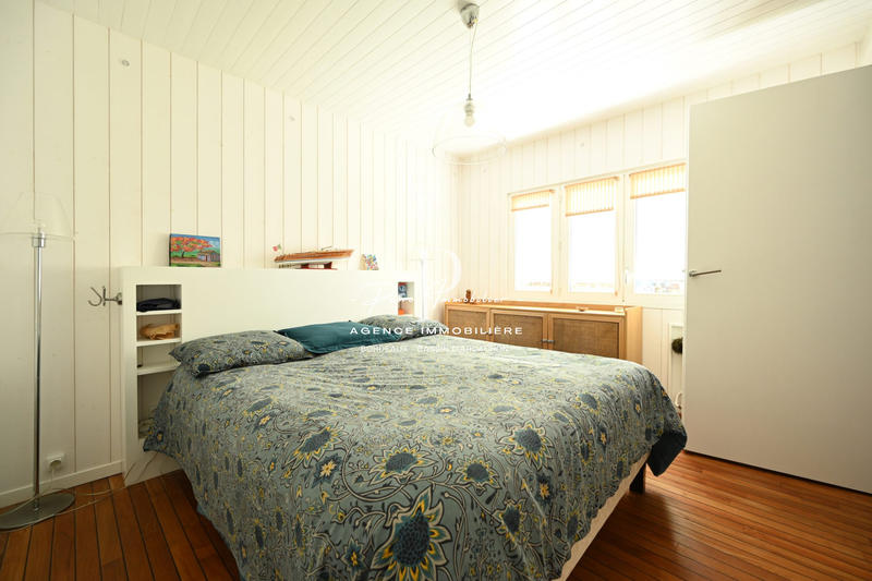 Villa - 220 m² - 11 pièces