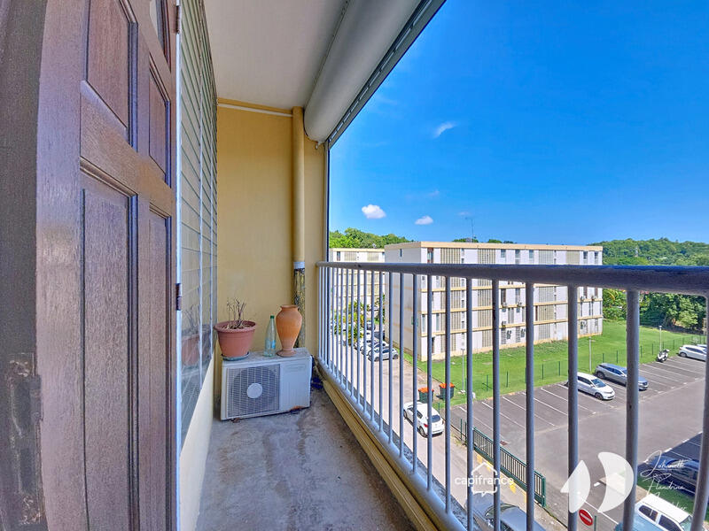 Appartement - 74 m² - 5 pièces