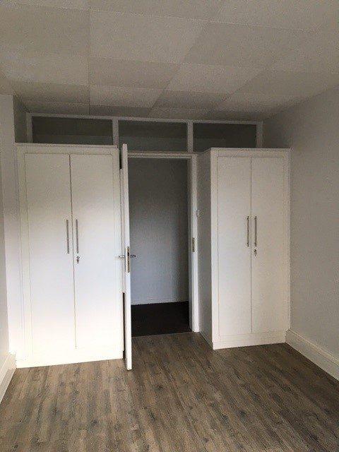 Local commercial - 292 m² - 9 pièces