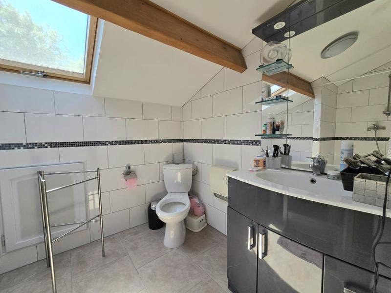 Propriété - 125 m² - 5 pièces