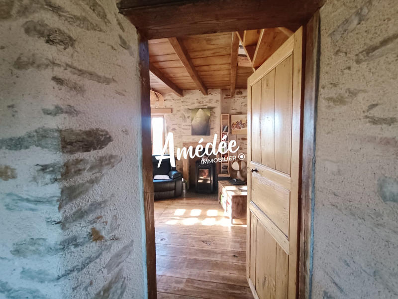 Maison traditionnelle - 195 m² - 9 pièces