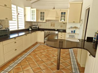 Maison - 279 m² - 7 pièces