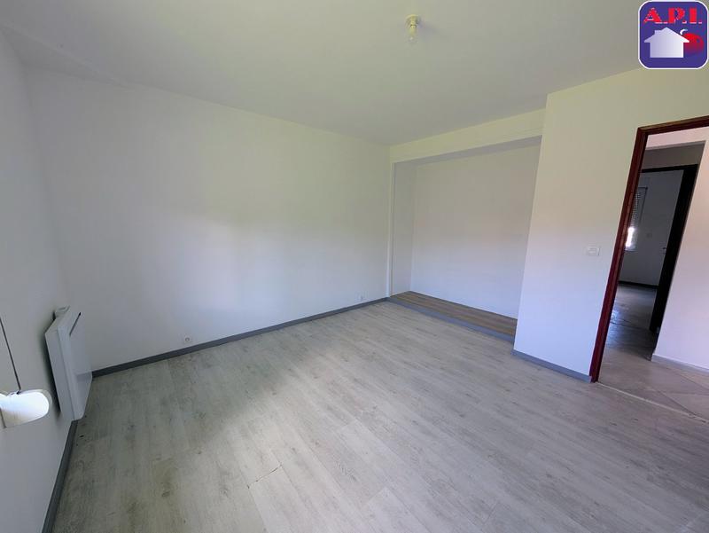 Maison - 241 m² - 11 pièces
