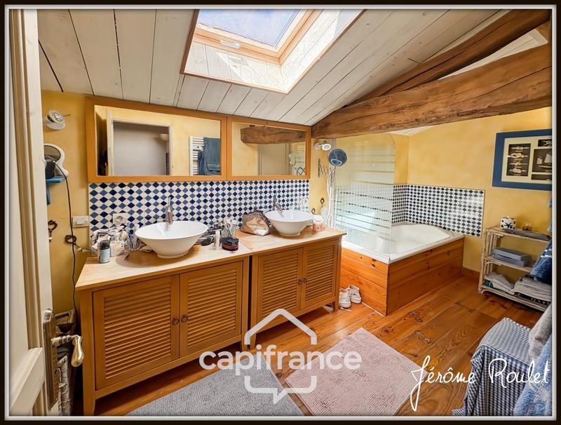 Maison en pierre - 181 m² - 6 pièces