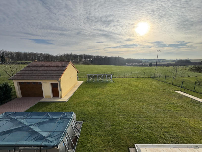 Maison - 150 m² - 8 pièces