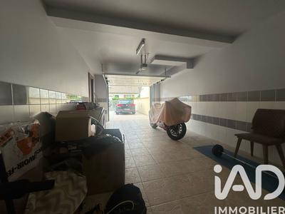 Maison - 263 m² - 8 pièces