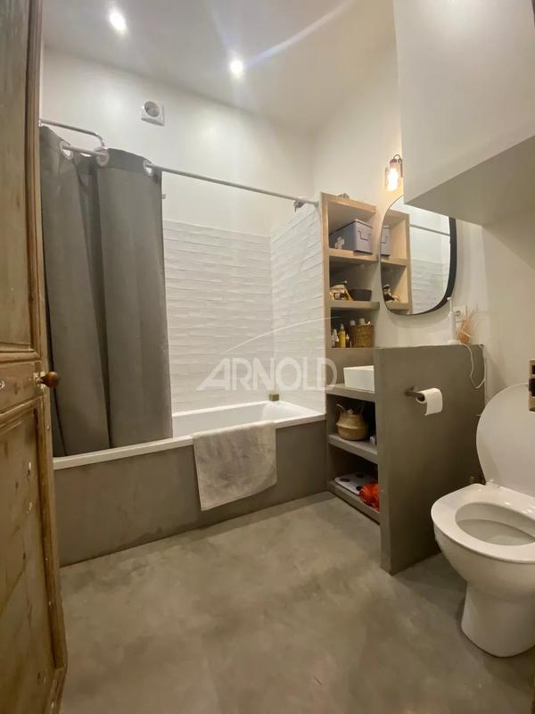 Appartement - 72 m² - 3 pièces