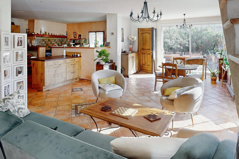 Maison - 160 m² - 5 pièces