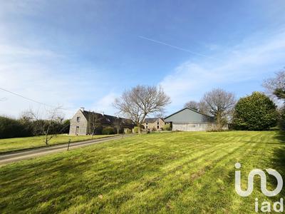 Maison - 350 m² - 15 pièces