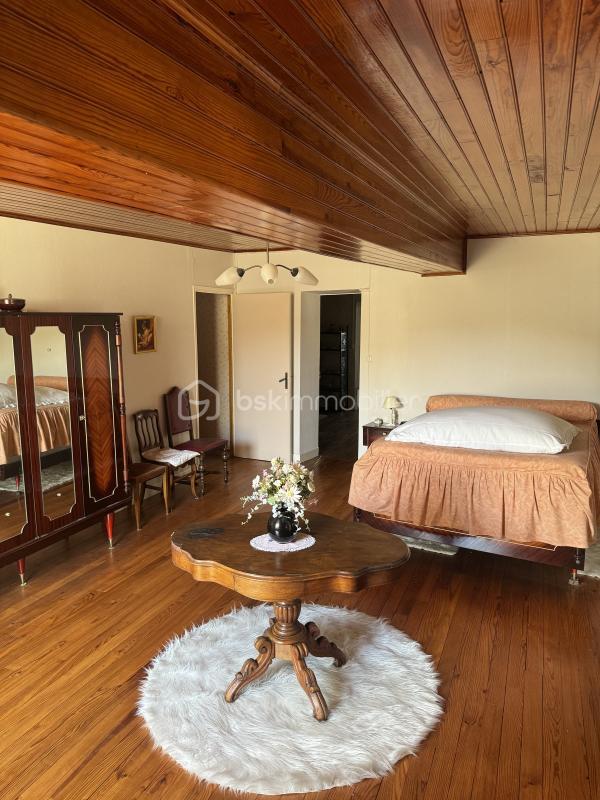 Maison de village - 178 m² - 8 pièces