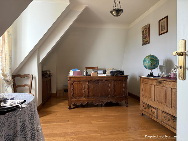 Villa - 190 m² - 6 pièces