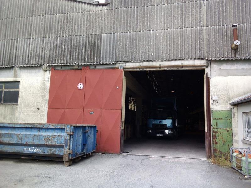 Entrepôt - 4 840 m²