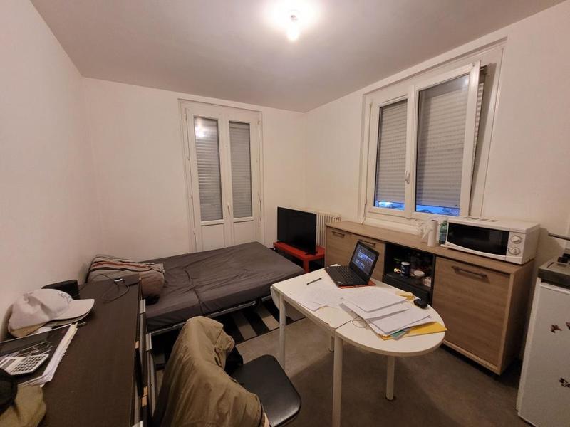 Immeuble - 180 m² - 12 pièces