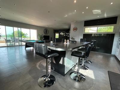 Maison d'architecte - 225 m² - 8 pièces