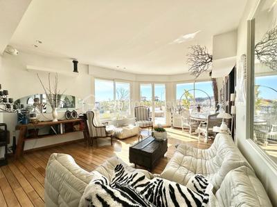 Appartement - 92 m² - 3 pièces