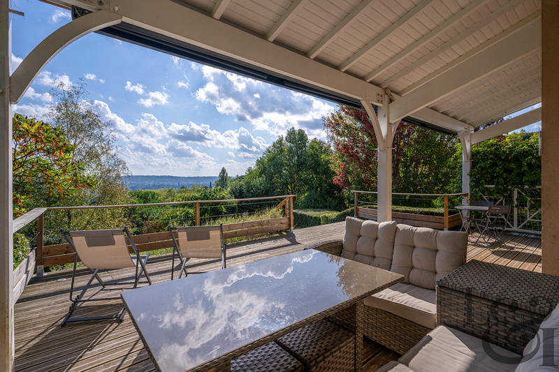 Maison - 150 m² - 5 pièces