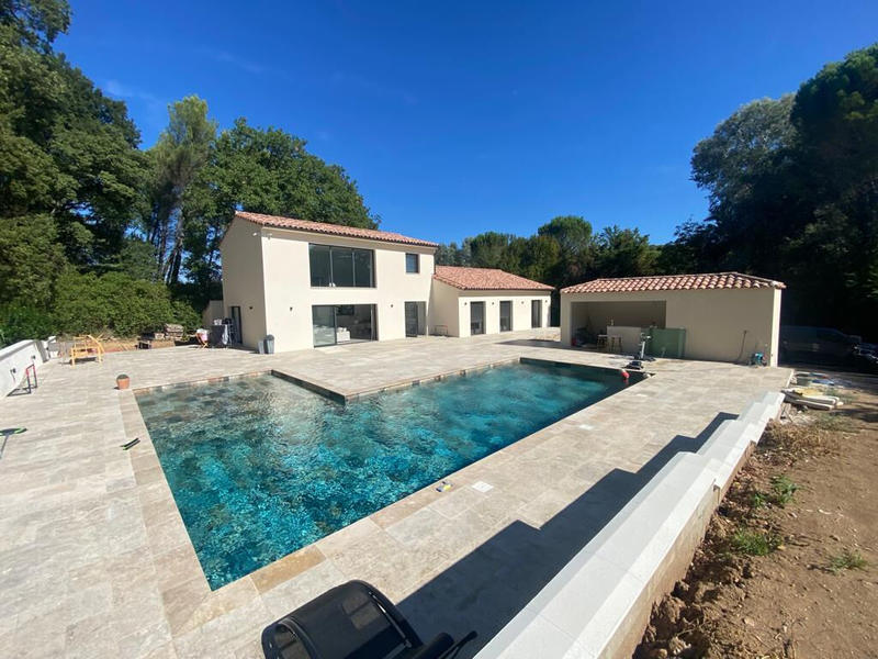 Villa - 223 m² - 8 pièces