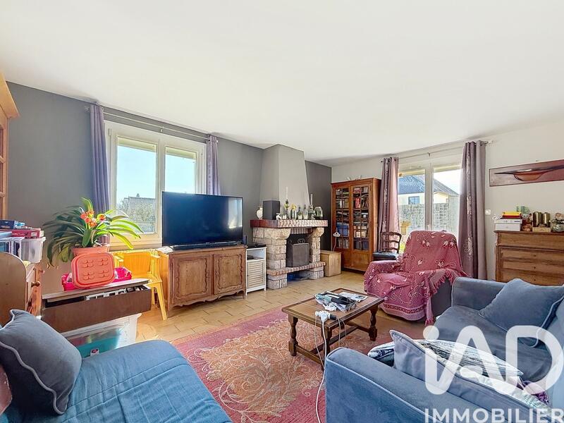 Maison - 90 m² - 5 pièces