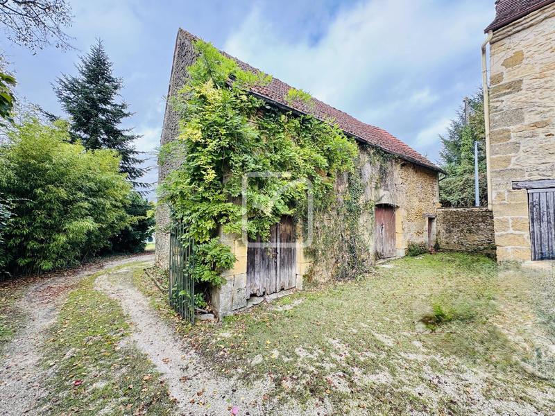 Maison - 276 m² - 8 pièces