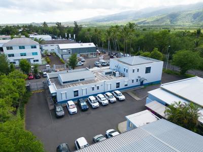 Local d'activité / Entrepôt - 717 m² - 30 pièces