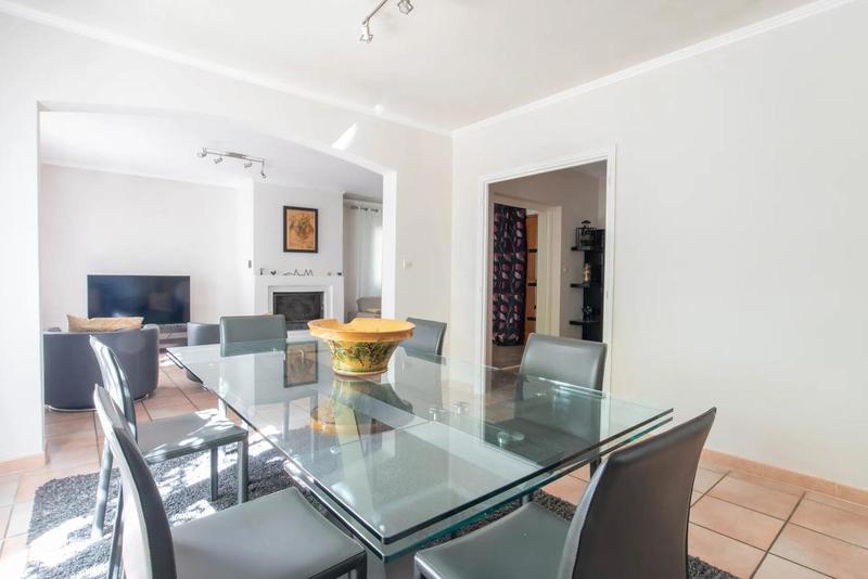 Mas - 162 m² - 10 pièces