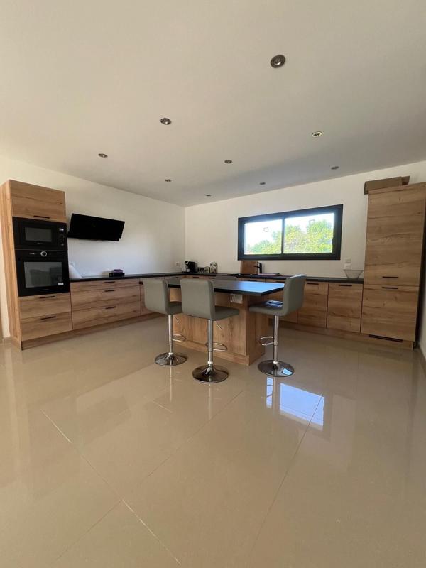 Maison - 130 m² - 4 pièces