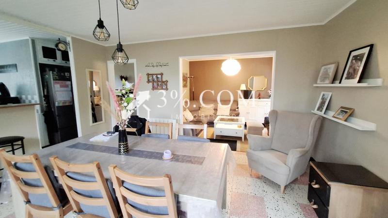 Maison - 94 m² - 6 pièces