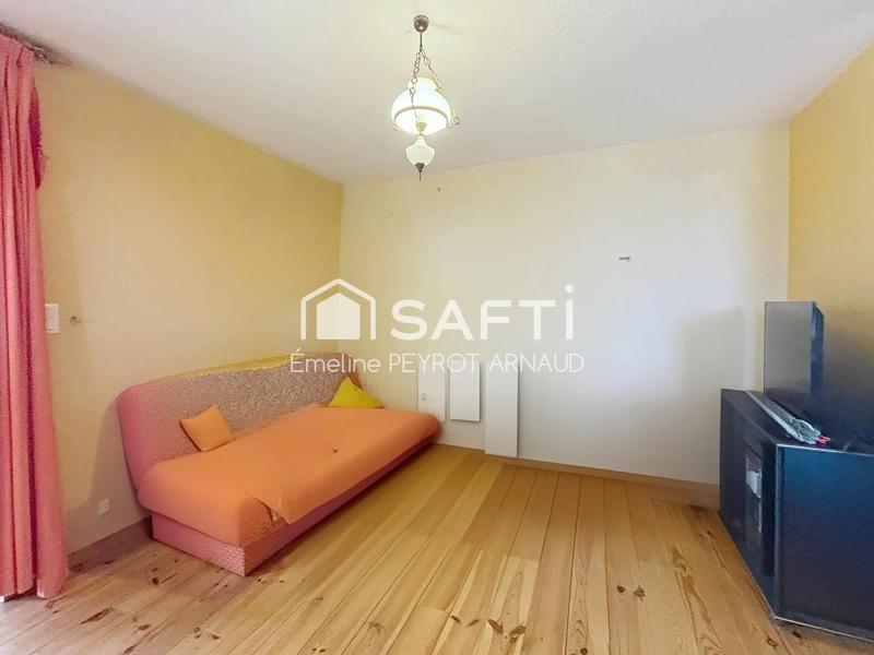 Maison - 237 m² - 10 pièces