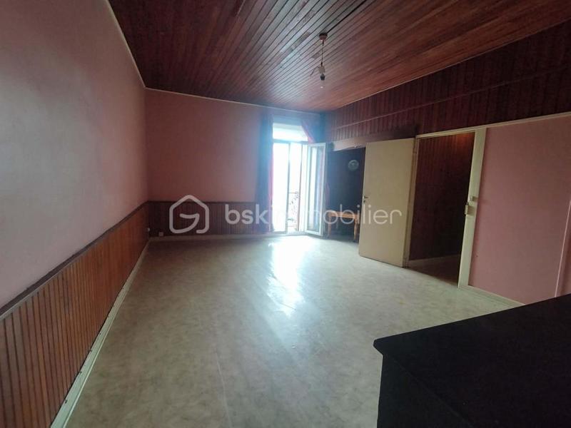 Maison de village - 300 m² - 11 pièces