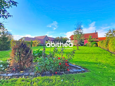 Maison - 270 m² - 9 pièces