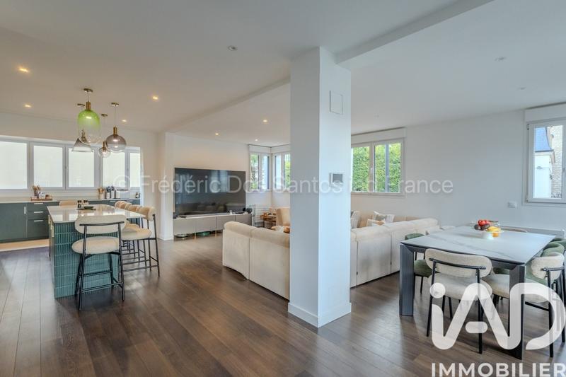 Maison - 200 m² - 6 pièces