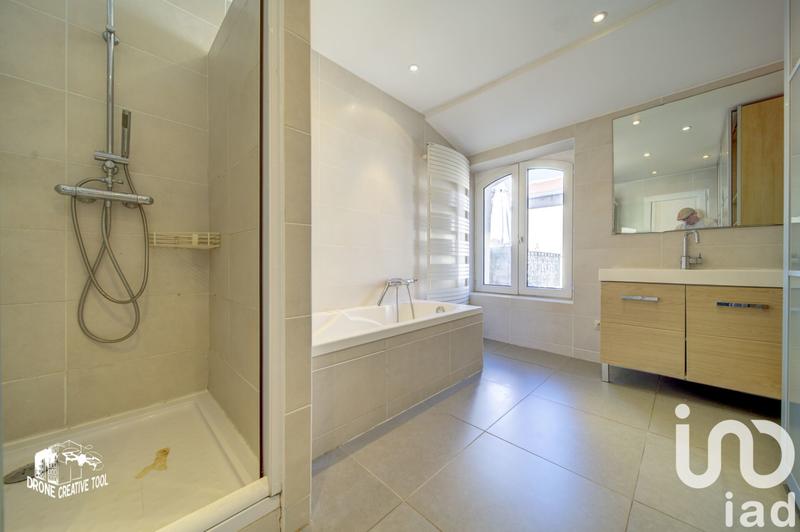 Maison de village - 205 m² - 8 pièces