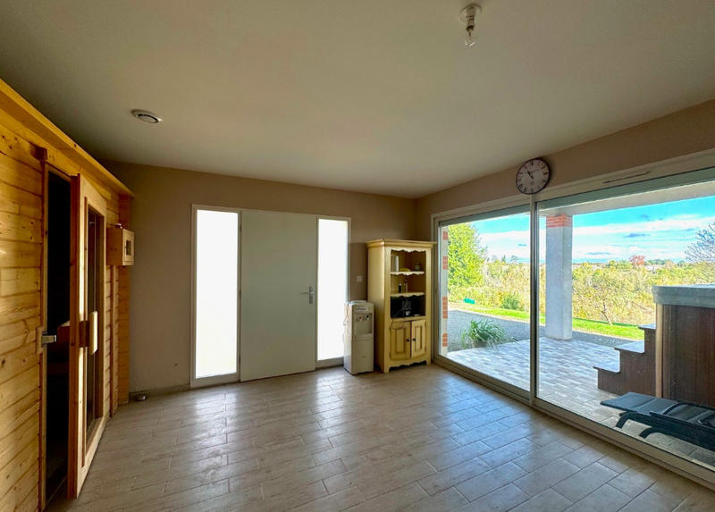 Propriété - 293 m² - 12 pièces