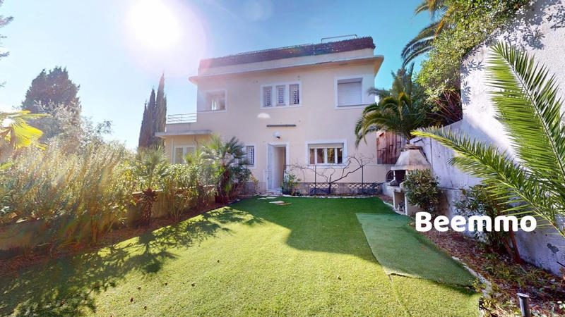 Appartement - 96 m² - 4 pièces