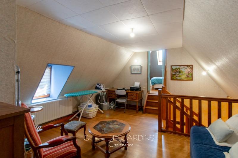 Maison traditionnelle - 136 m² - 6 pièces