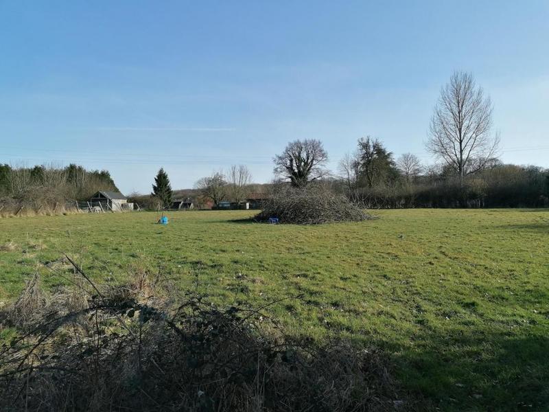 Terrain constructible - 4 272 m²