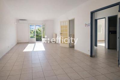 Villa - 143 m² - 7 pièces