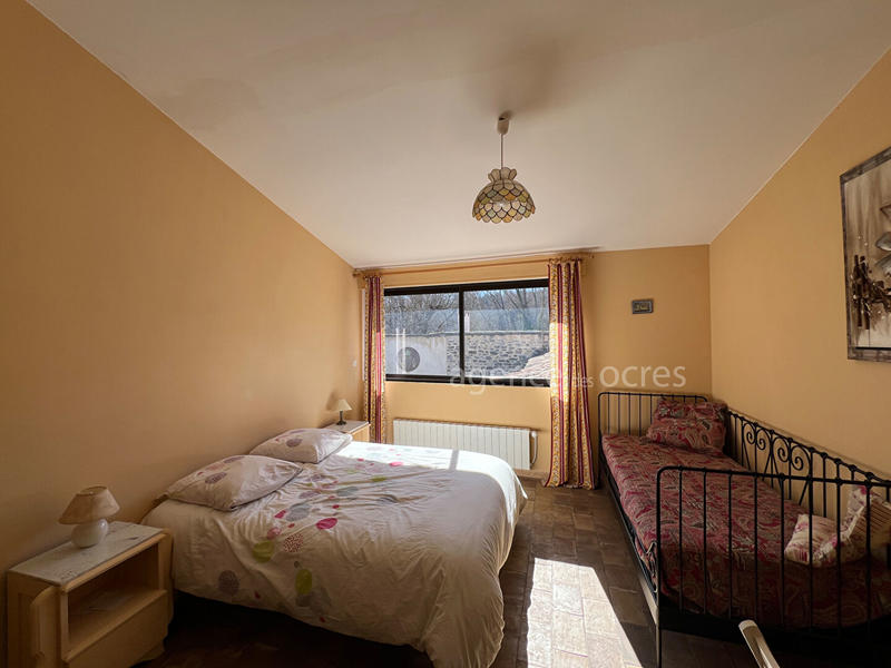 Maison - 260 m² - 9 pièces